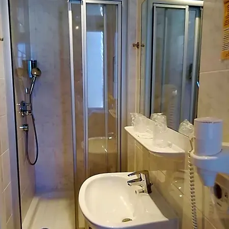 Szálloda Isenburger Hof 2*