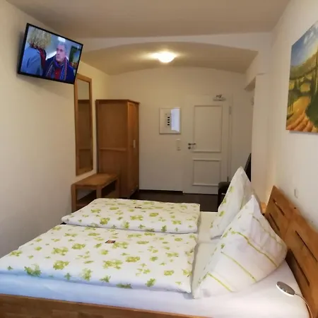 Isenburger Hof 2*
